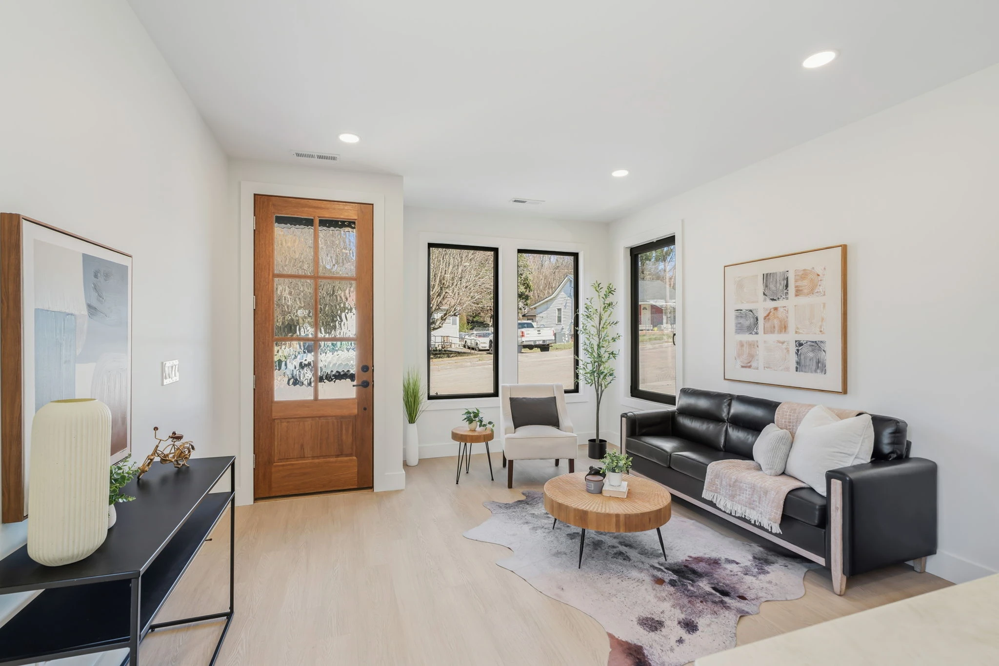 1 Web or Mls 1930 Dodson Ave 3