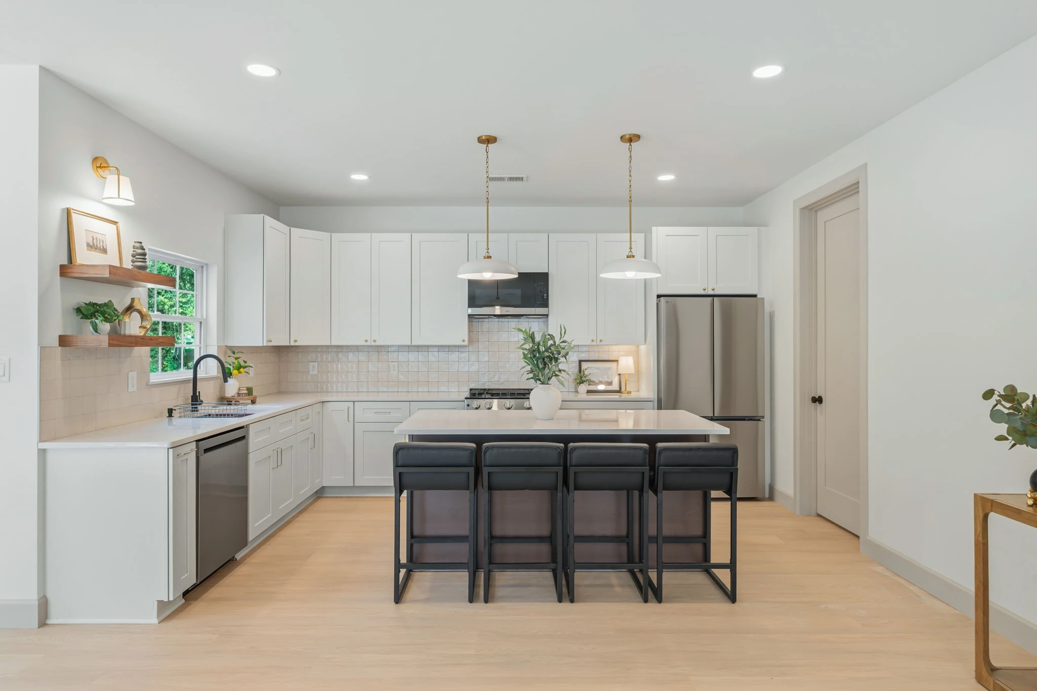 20 Web or Mls 1739 Nathans Cove 21