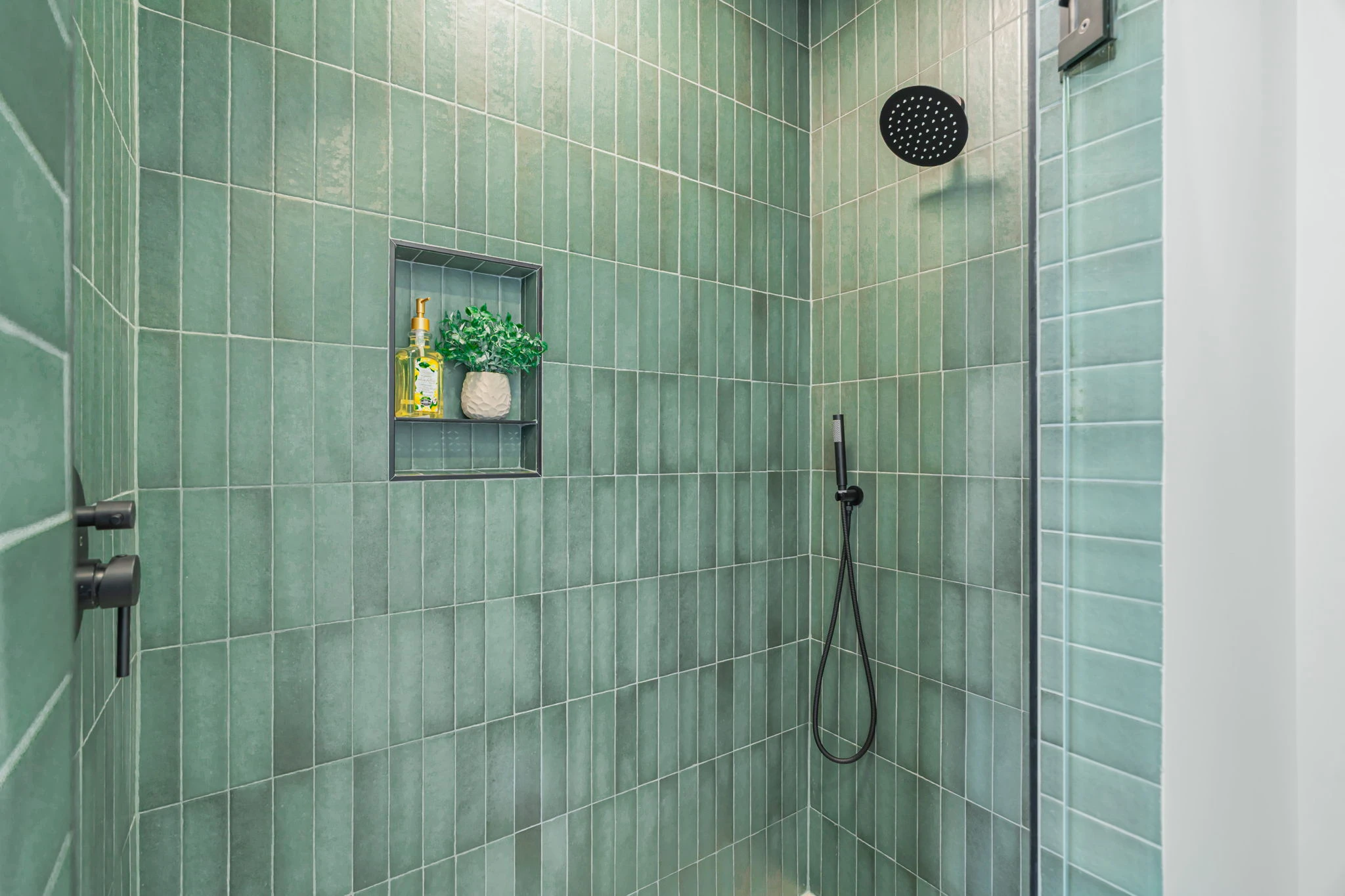 39 Web or Mls 1739 Nathans Cove 40