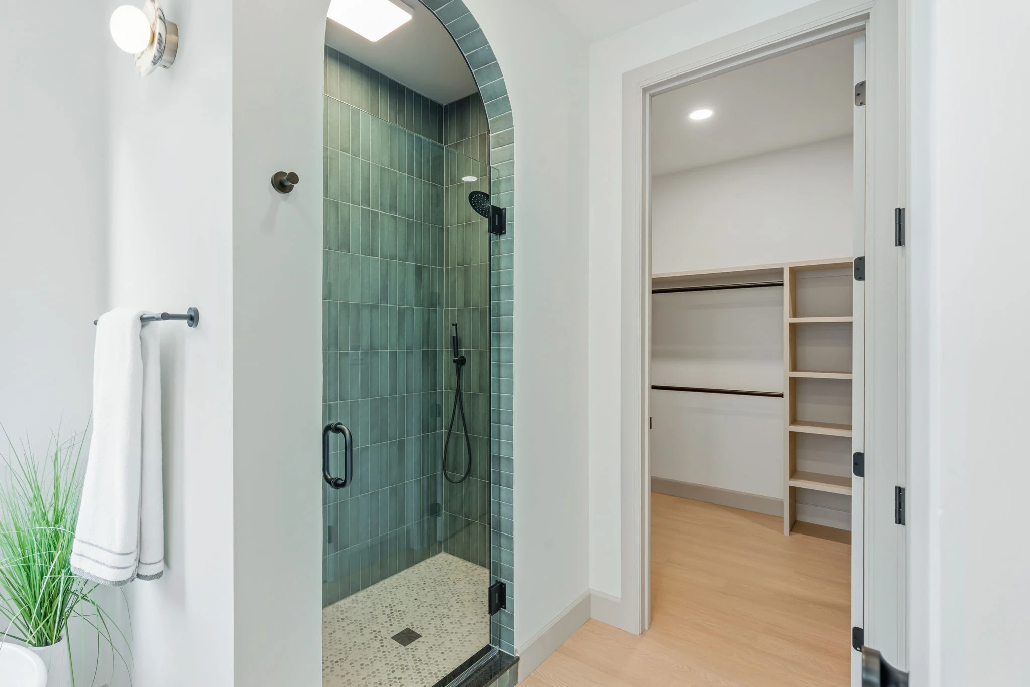 40 Web or Mls 1739 Nathans Cove 41