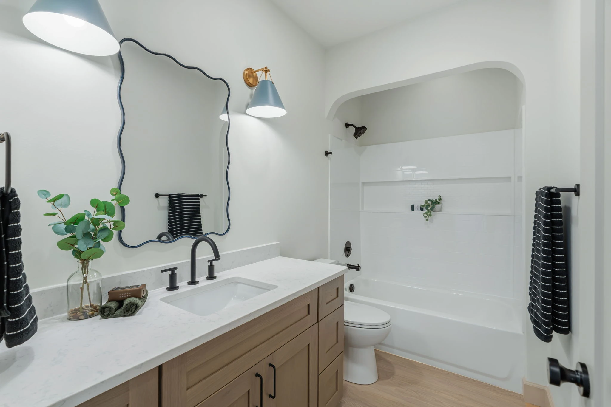 50 Web or Mls 1739 Nathans Cove 51