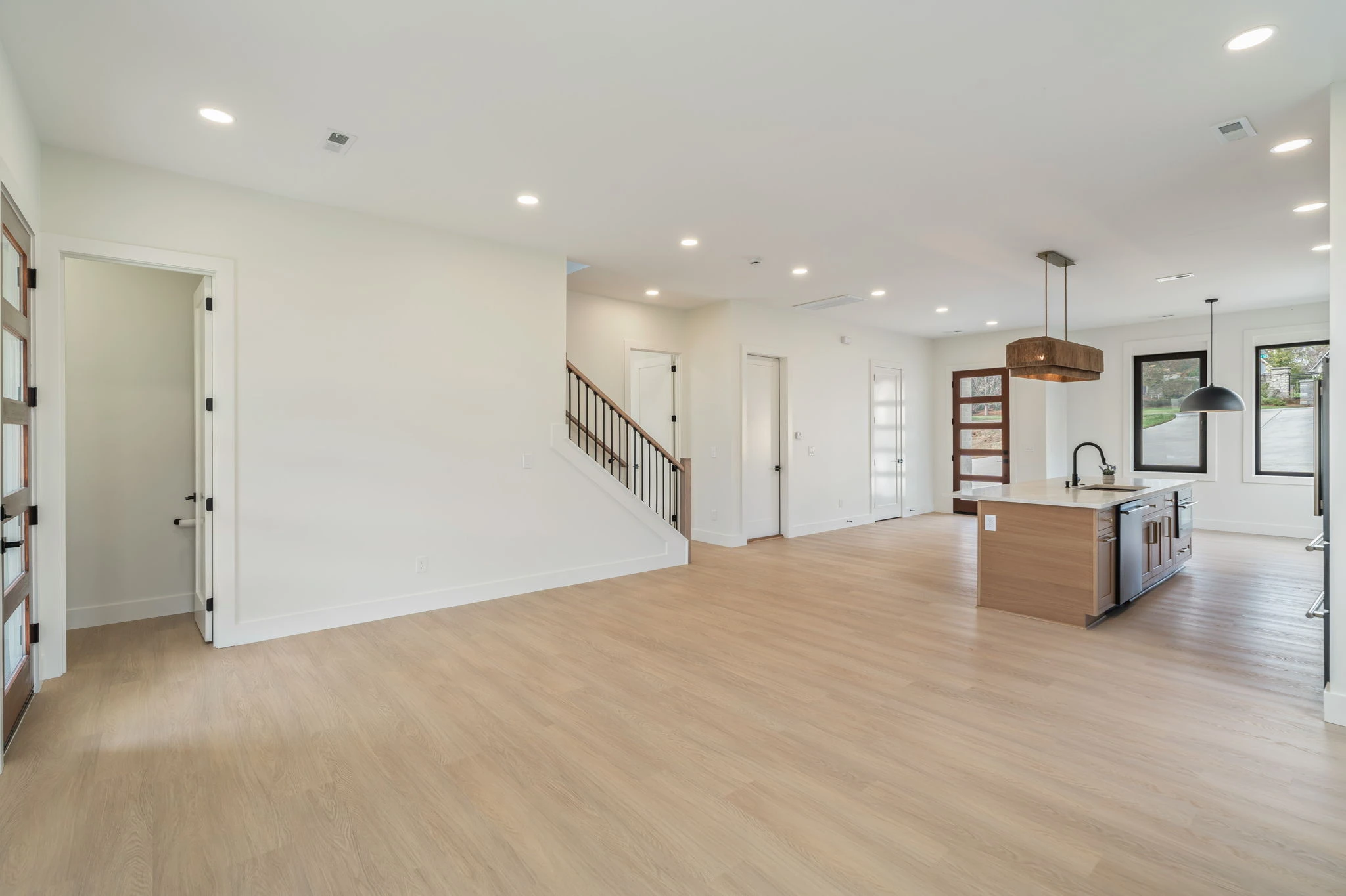 E4 17 Web or Mls 7808 S Northshore Drive 18
