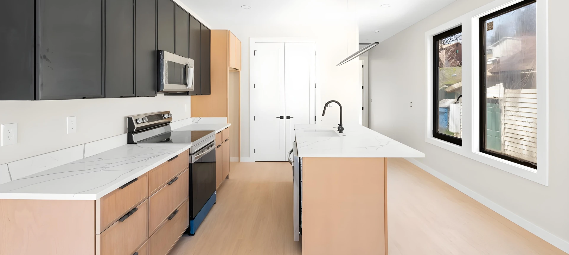 Elevation Thumbnail Raven 6