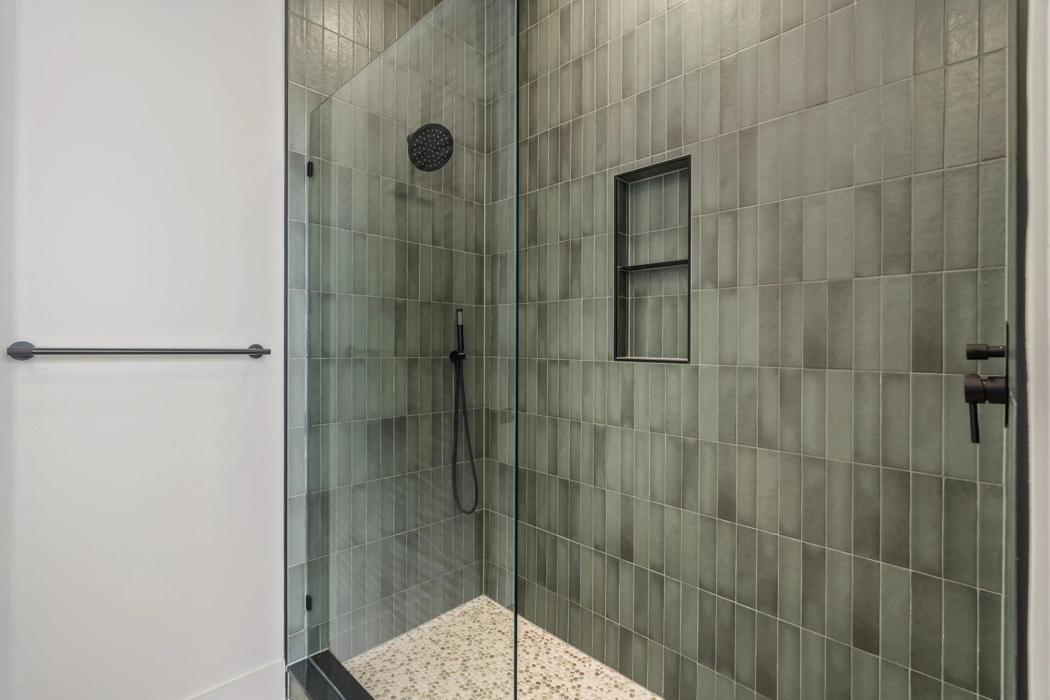 F4 24 Web or Mls 7808 S Northshore Drive 25